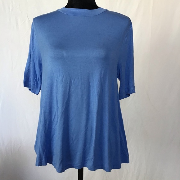 APT. 9 Top - Picture 1 of 3